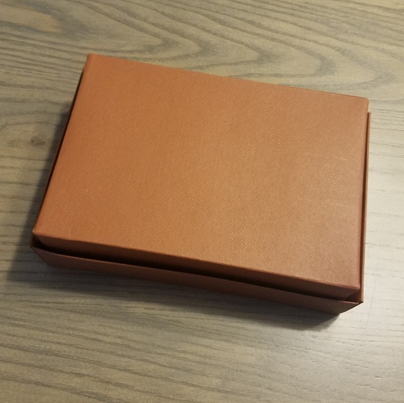 Coach accessories box - Picture 2 of 3